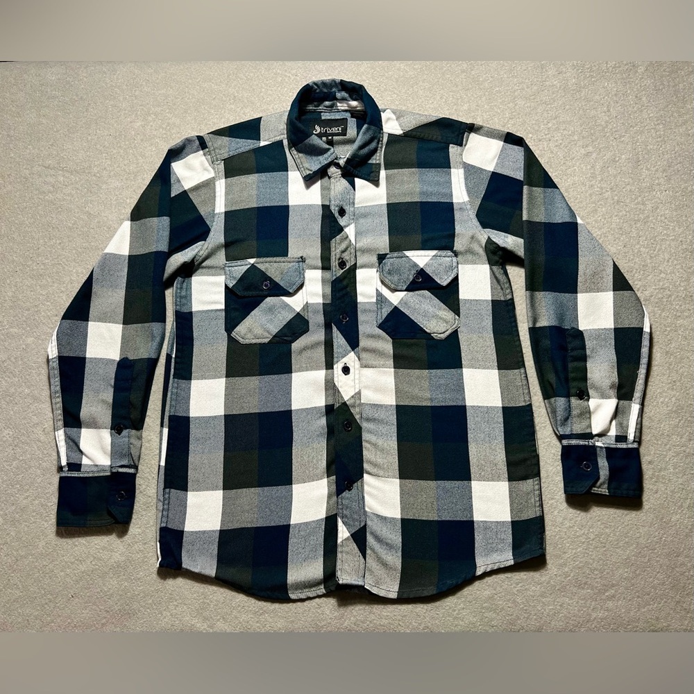 Triveni Denim Men’s Medium Blue White Plaid Button Down Shirt Cotton Blend - Picture 1 of 4